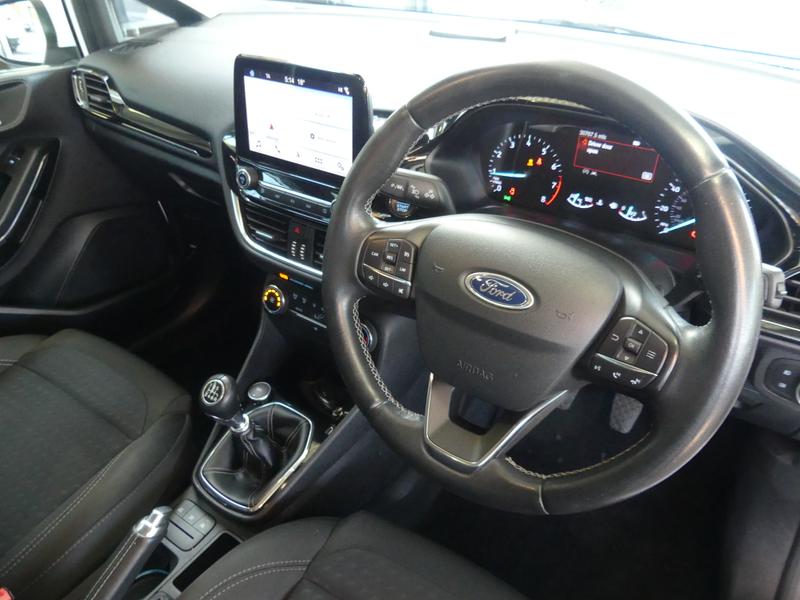Ford Fiesta Photo 17660a90-05c4-4536-961f-39b2902f1226.jpg