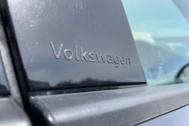 VOLKSWAGEN Taigo Photo 14