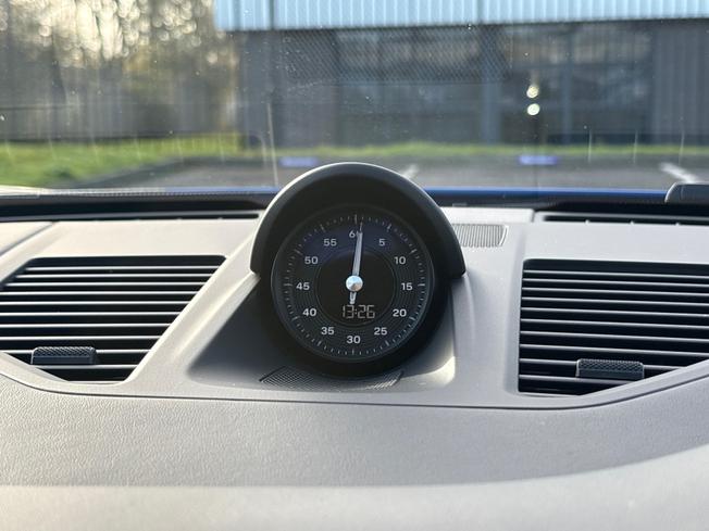 PORSCHE 911 Photo 26