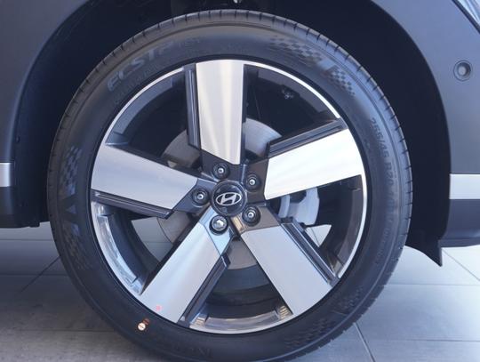 Hyundai Santa Fe Photo 17843ac0-7022-4a02-bef9-397c35803554.jpg