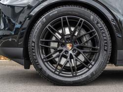 PORSCHE Cayenne Photo 4