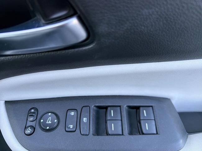 Honda Jazz Photo 1792477e-6dc2-4bbb-bad1-e08f4b29da37.jpg
