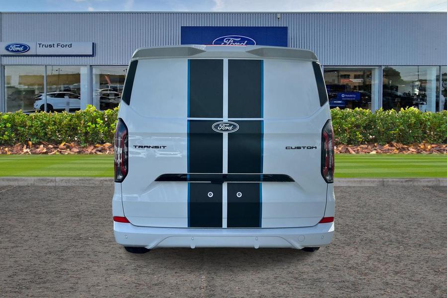 Ford TRANSIT CUSTOM Photo 179fb482-a799-4060-a20d-894137ad44c8.jpg