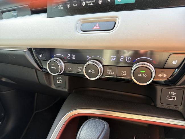 Honda HR-V Photo 17b14122-9bad-4280-bff6-28c9a7329779.jpg
