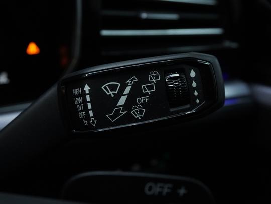 Volkswagen Touareg Photo 17b16c4f-18ab-45f4-bb6f-17fb5c1875eb.jpg