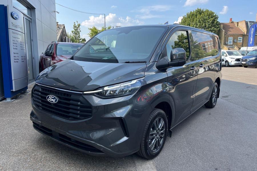 Ford TRANSIT CUSTOM Photo 17b3c5fa-ce0f-42eb-bc4f-e8445206810f.jpg