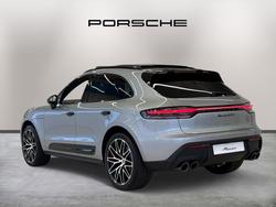 PORSCHE Macan Photo 5