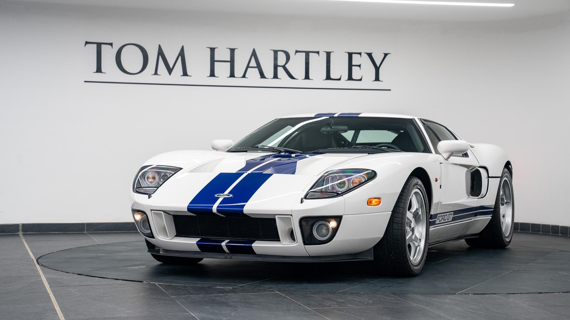Ford GT Photo 17c1554f-0dfd-43a2-98a4-f6b9567f0ced.jpg