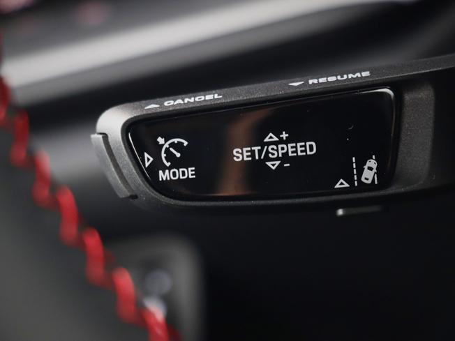 PORSCHE 911 Photo 32