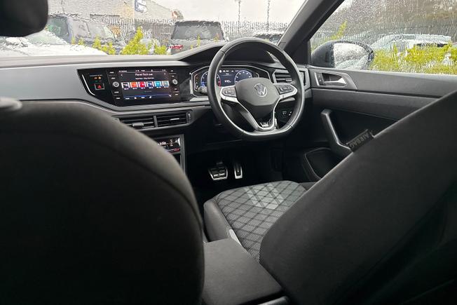 VOLKSWAGEN Taigo Photo 33
