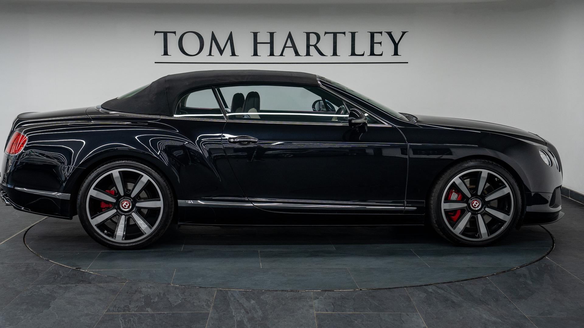 Bentley Continental GTC Photo 17d5bcf6-2dad-4351-babb-c0aa4e312416.jpg