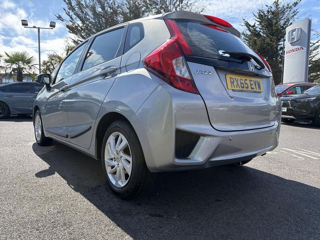 Honda Jazz Photo 17d7739f-f3dc-4b9e-9947-4f79f2352ec7.jpg