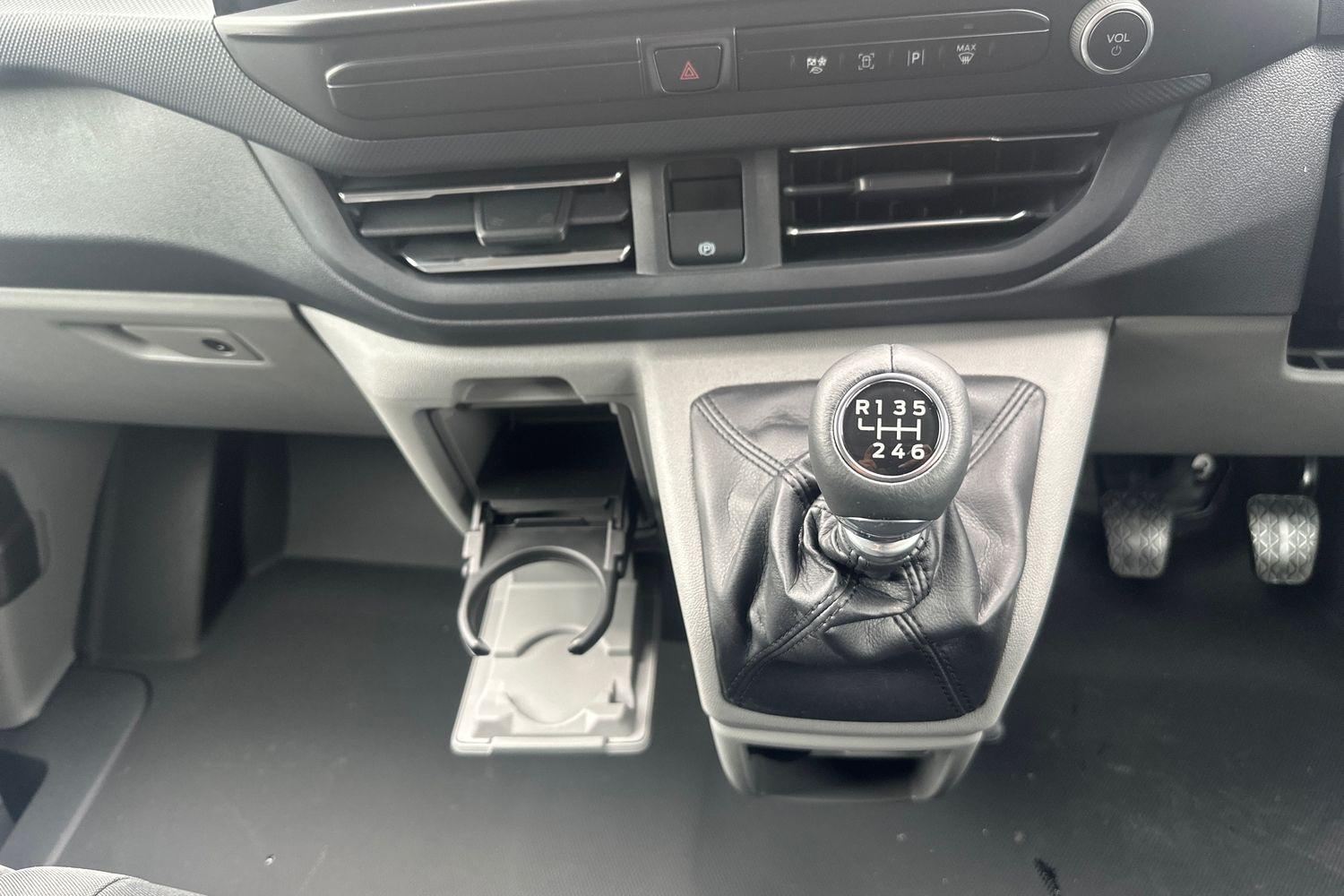 Ford TRANSIT CUSTOM Photo 32