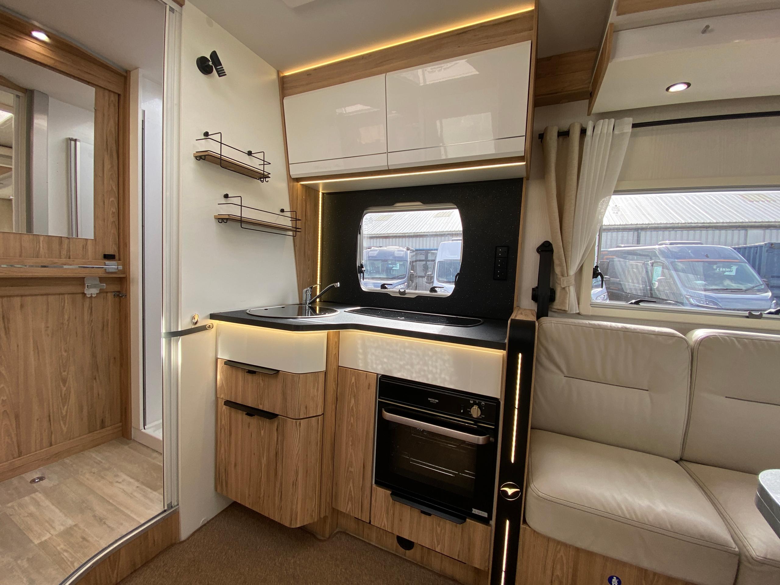 Pilote P696 D Evidence Fiat Ducato 2.3 140bhp Automatic