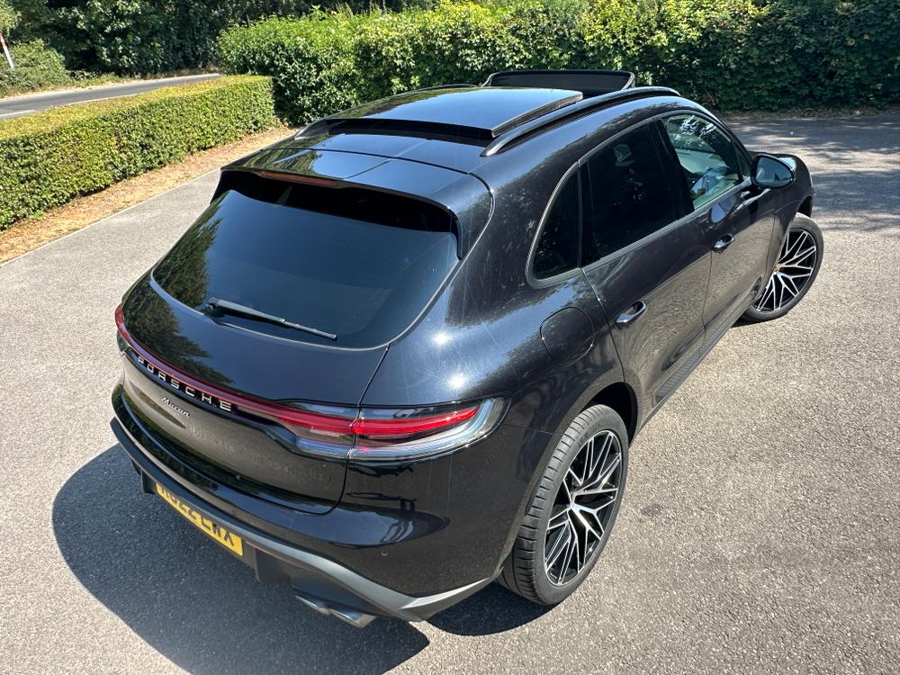 Used Porsche Macan RO22EWX 19