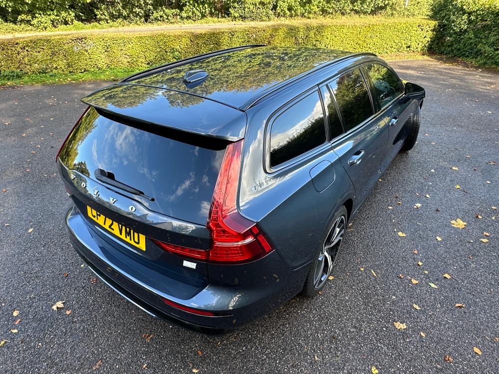 Used Volvo V60 CP72VMO 23