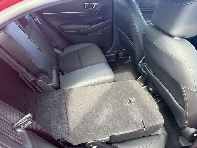 Honda HR-V Photo 183401b7-81d2-4cd8-bf74-9cc22b12df92.jpg