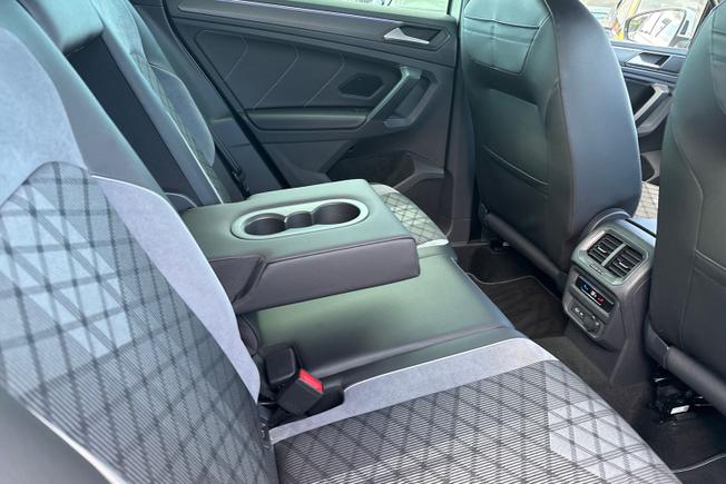 VOLKSWAGEN Tiguan Photo 28