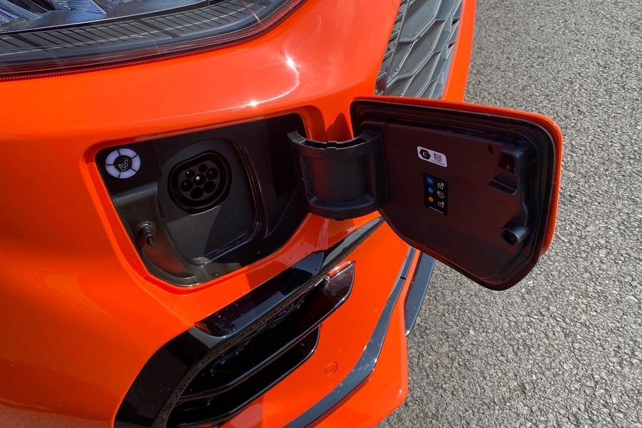 Ford TRANSIT CUSTOM Photo 1850e2ed-37cd-4a6c-9bb1-3d7dd7f45802.jpg