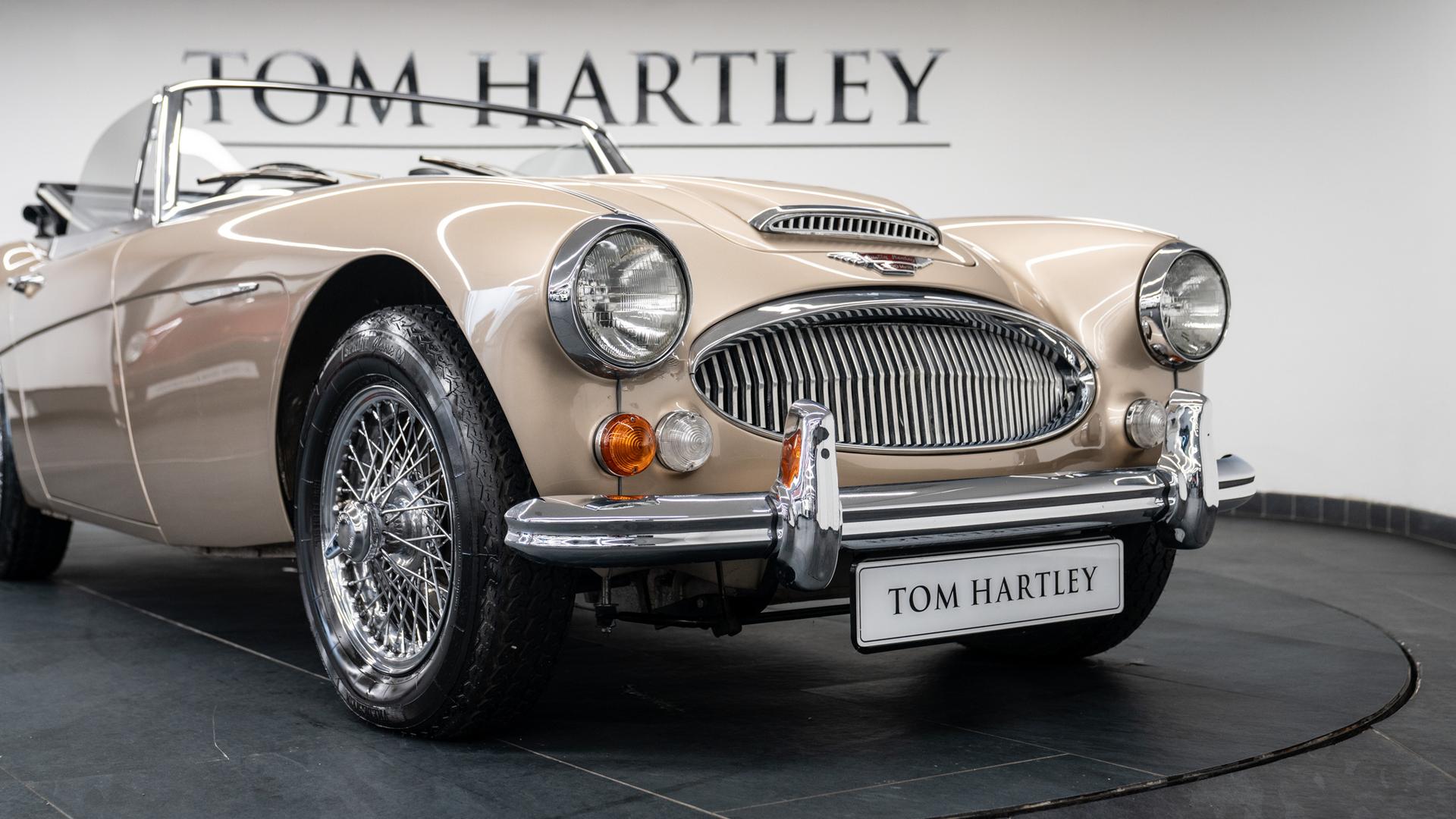 Austin Healey Photo 185129ba-20f8-41ae-bf97-8a1cf8833510.jpg