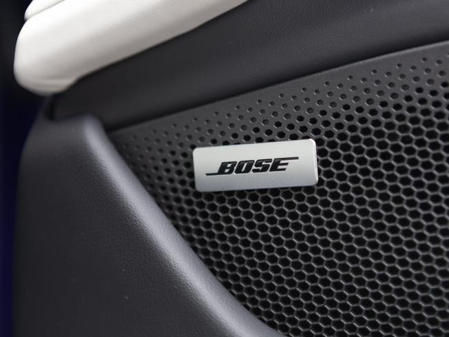 PORSCHE Taycan Photo 35