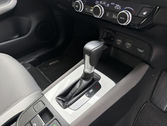 Honda Jazz Photo 18797e4d-ea08-4970-8115-c600f28823d1.jpg