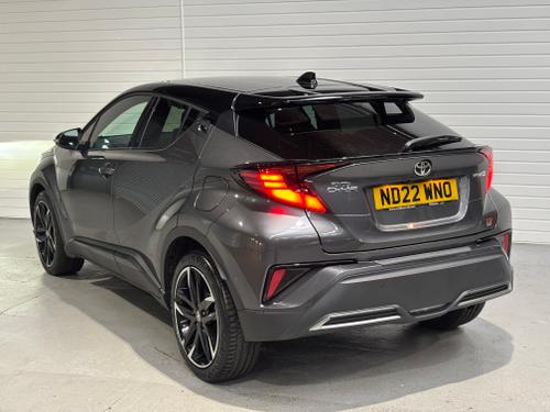 Toyota C-HR Photo 1880df19-2dbc-44b1-ad68-3b9611e11d2d.jpeg