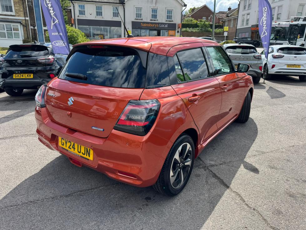 Suzuki Swift Photo 188c57e4-08bd-41bc-8342-3cbd59c8f9af.JPEG