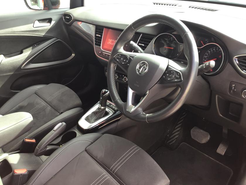 Vauxhall Crossland Photo 188fd7f9-8313-4cee-9971-19502725e7c3.jpg