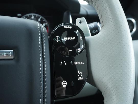 Land Rover Range Rover Sport Photo 18a9cdee-f614-43b8-a56d-9eb554e0a2a7.jpg