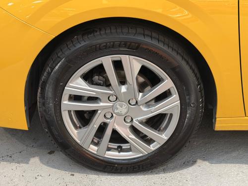 Peugeot 208 Photo 18b3c7ef-15a0-4e18-ada8-ed799299b4a3.jpeg