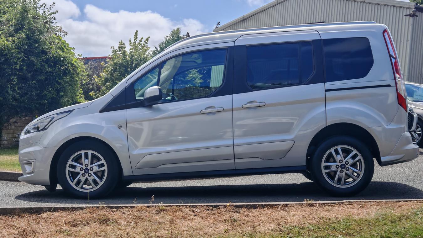 Used Ford Tourneo Connect FY20OVL 6