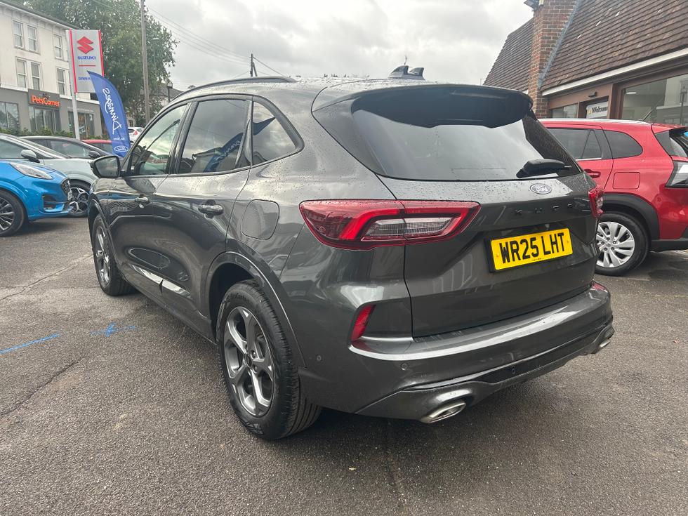 Ford Kuga Photo 18d27123-5ba7-4161-86a8-7d09d2fea162.jpeg