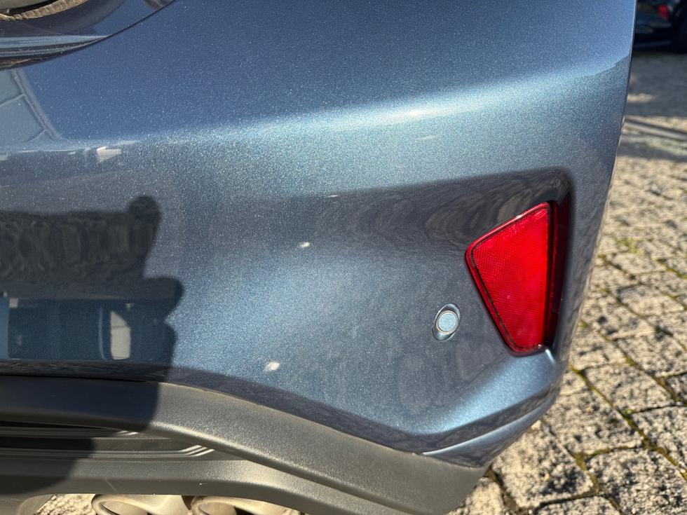 Ford Focus Photo 18d51452-b560-41b2-b9d3-7b4825106cda.jpg
