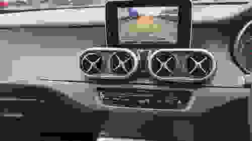 Mercedes-Benz X-CLASS Photo 18dd1b42-b369-4bd9-981d-a6808b47f093.jpg