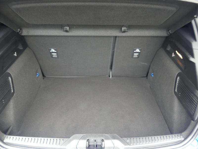 Ford Focus Photo 18ddde22-4396-493e-8a69-00cf157d9ed5.jpg