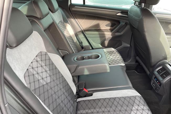 VOLKSWAGEN Tiguan Photo 23