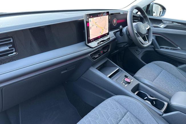 VOLKSWAGEN  Tiguan Photo 2
