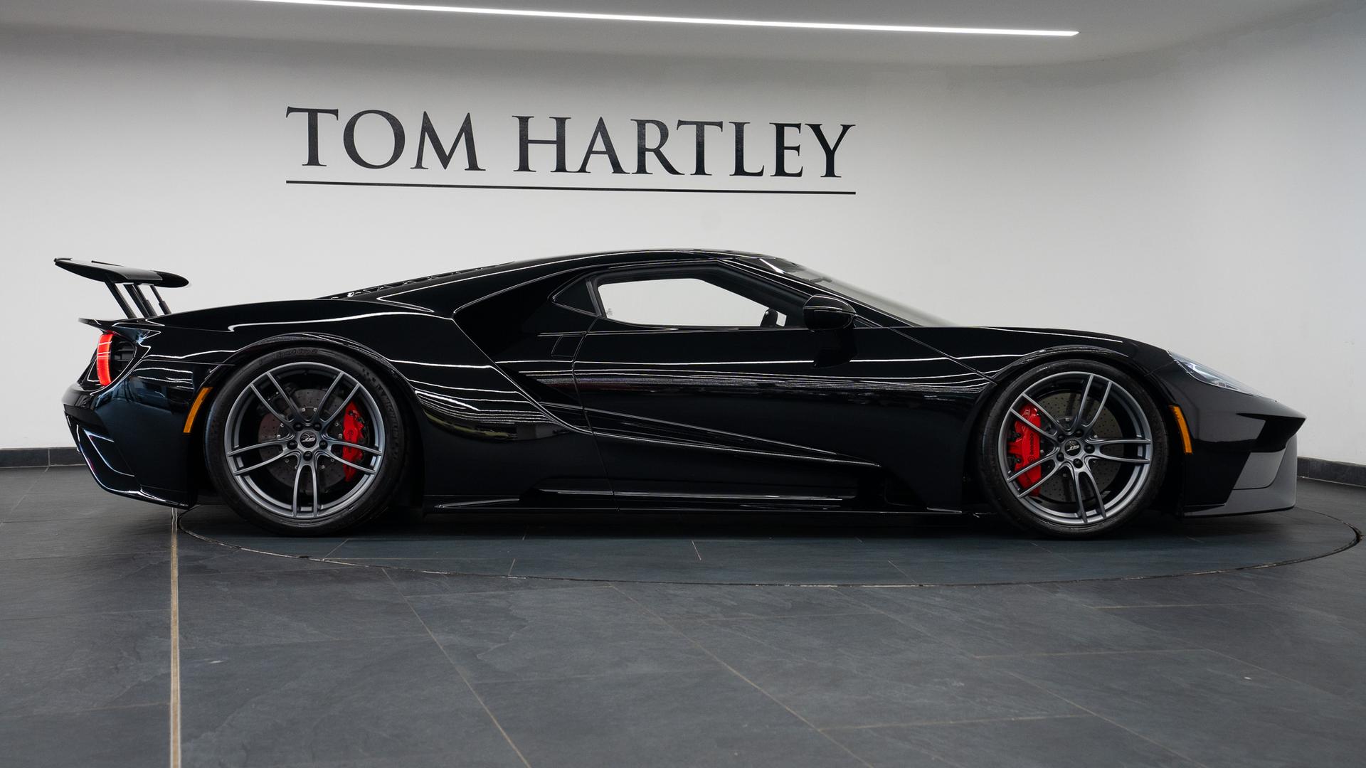 Ford GT Photo 18ef6061-749f-49a3-804e-b98beb856593.jpg