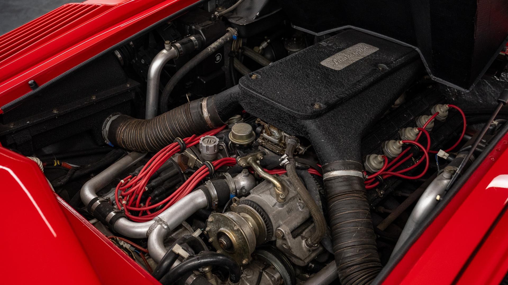 LAMBORGHINI Countach Photo 18f039c4-8207-4055-8cff-5a6dbe093c78.jpg