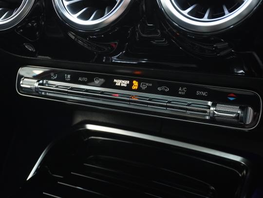Mercedes-Benz A Class Photo 19019802-b429-43d7-b5df-0c7df0bb3e21.jpg