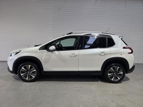 Peugeot 2008 Photo 19181404-26ec-4cb4-a5e0-200ea88b6045.jpeg