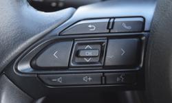 Toyota YARIS Photo 14