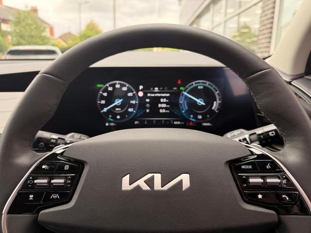 Kia Niro Photo 191f7aa3-adaf-494e-9321-a93139071d7e.jpg