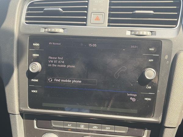 Volkswagen Golf Photo 8