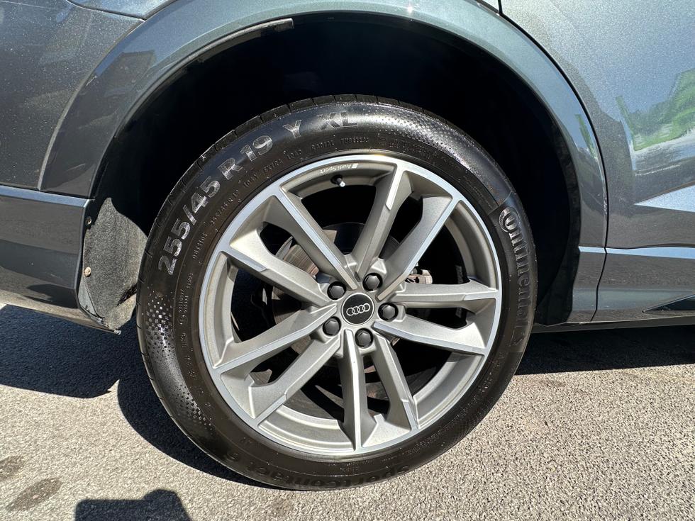 Audi Q3 Photo 1948fa0f-93f8-4d88-a596-4eb8d4792dcd.jpeg