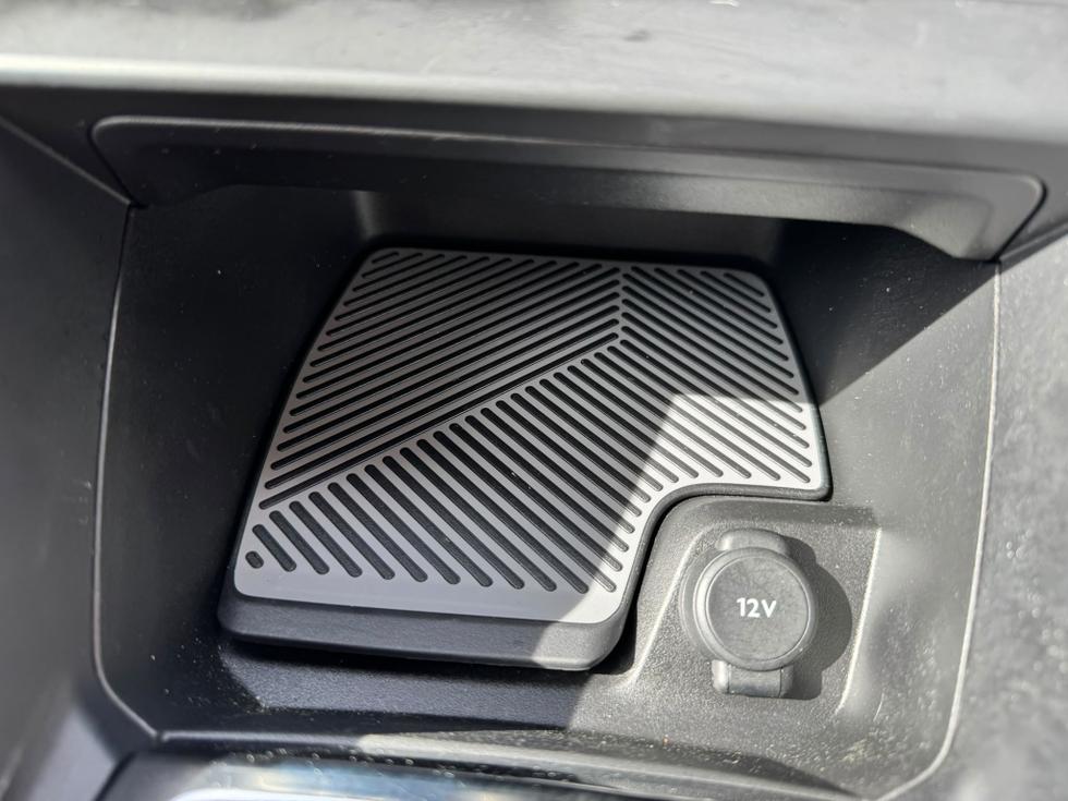 Citroen e-C4 X Photo 198e4c2b-0da7-4f6e-8651-923ae3ae2f07.jpeg