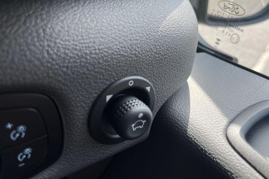 Ford TRANSIT Photo 19bde83d-2098-4d25-b99e-63f541f26e27.jpg