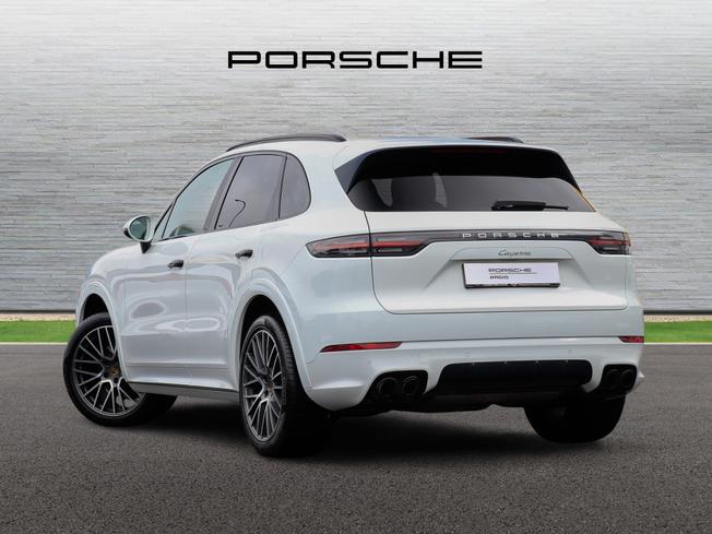PORSCHE Cayenne Photo 2