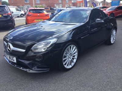 Mercedes-Benz SLC Photo 7